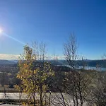 Apartament Peis, Utsikt Og 200 M Til Bakken *