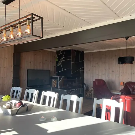 Peis, Utsikt Og 200 M Til Bakken Apartment